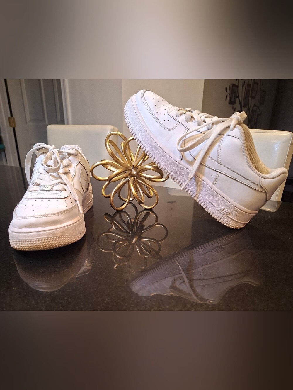 Nike Air Force 1 Low LE Triple White GS Size 7Y Women 8.5 DH2920-111